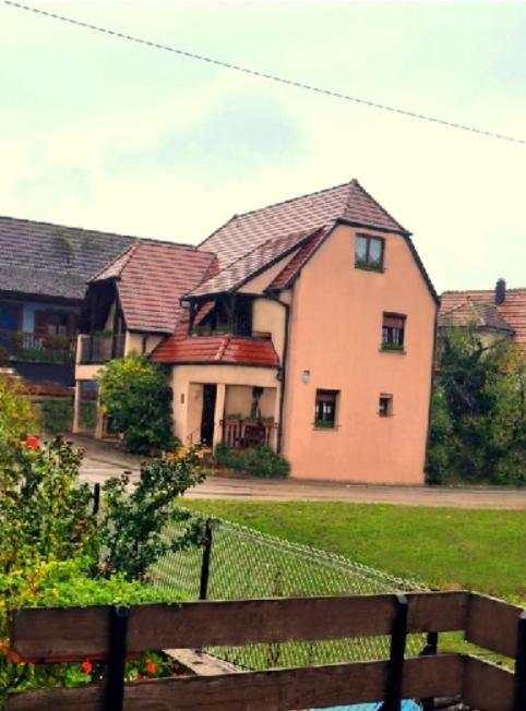 Sur la Route du Vin - Housity