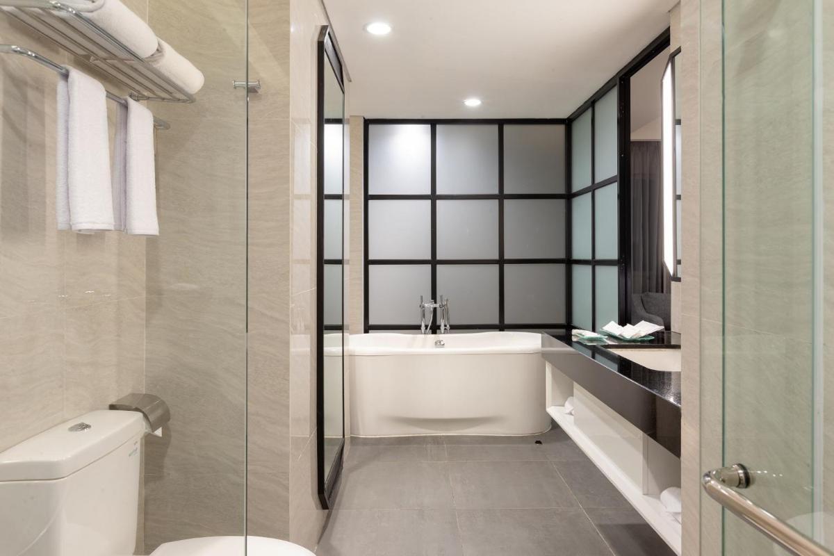 Hotel Santika Pasir Koja Bandung - Housity