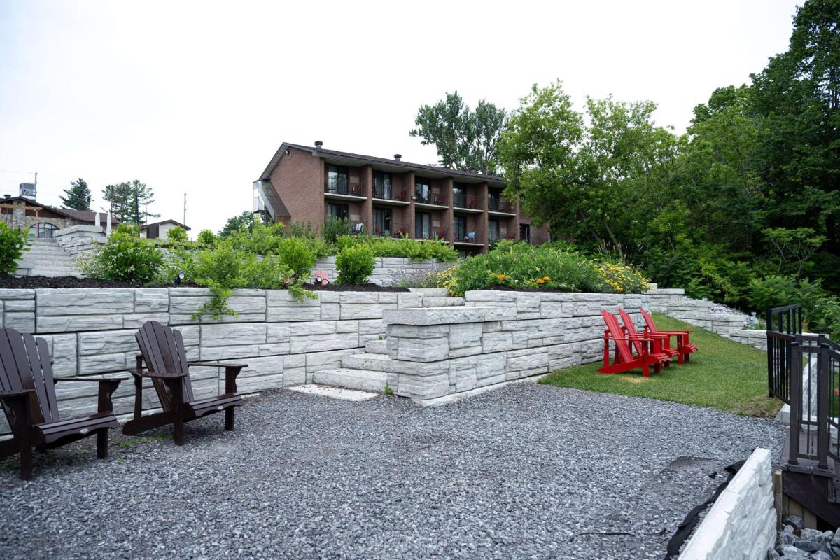 Ramada by Wyndham Ottawa On The Rideau - Housity