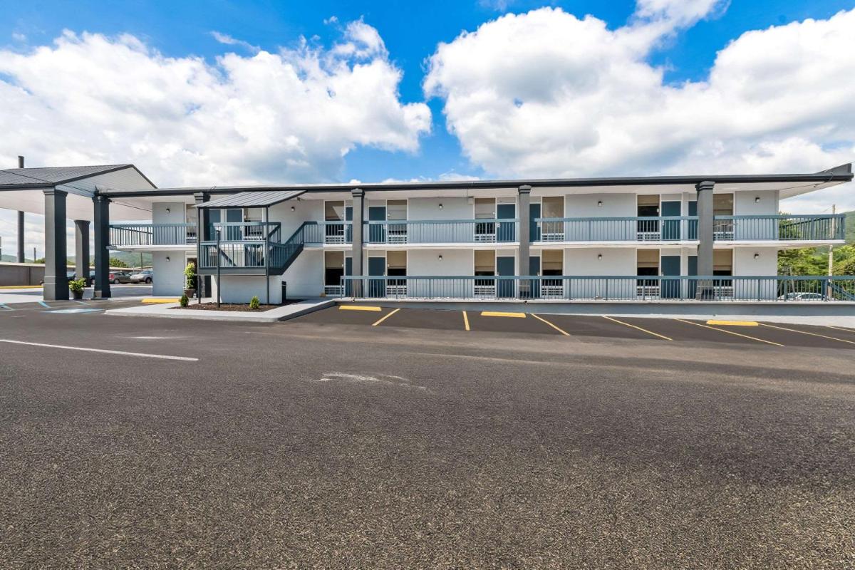 Rodeway Inn - Housity