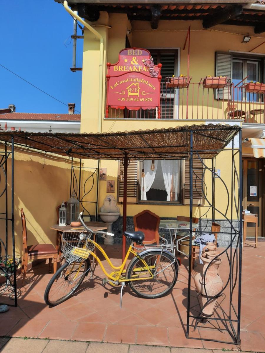 B&B La Casa Gialla Di Luca - Housity