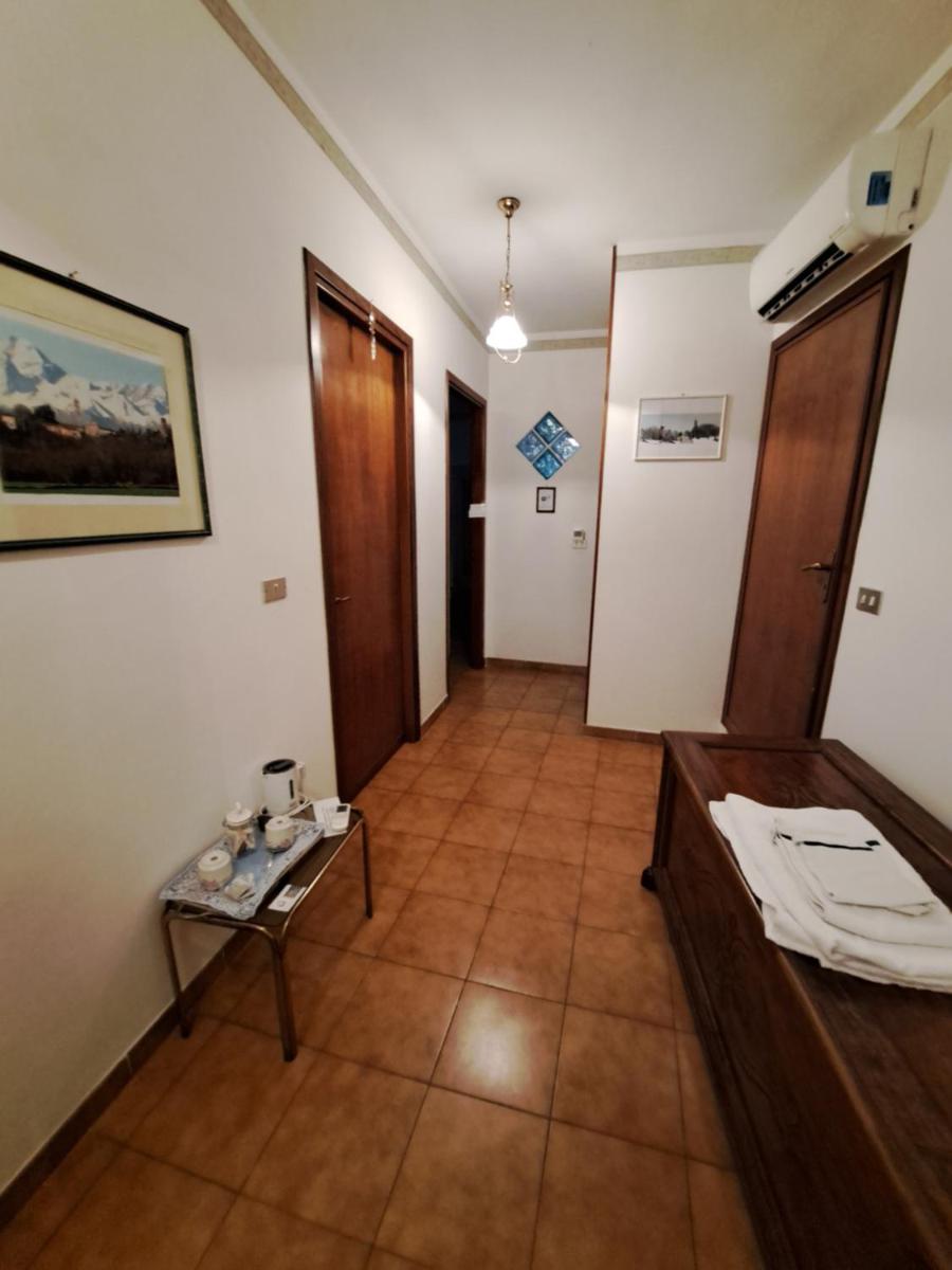 B&B La Casa Gialla Di Luca - Housity