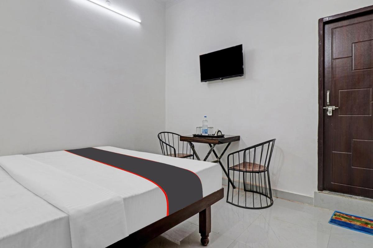 Flagship Chaudhary Guest House & Restaurant - Housity