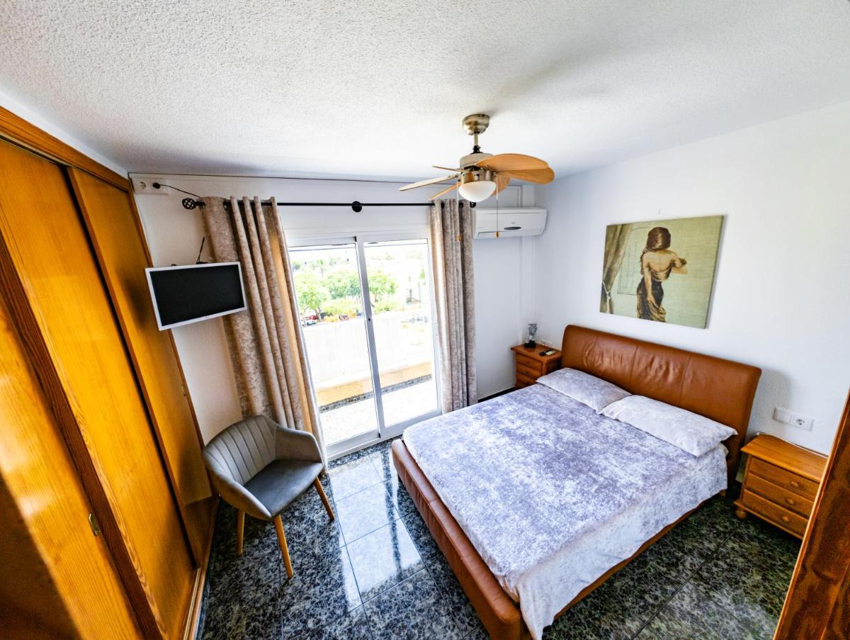 SunRise Den, a pie de playa, vista al mar y piscina - Housity