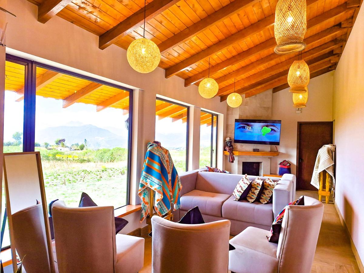 Laguna de Cuicocha Guest House - Housity