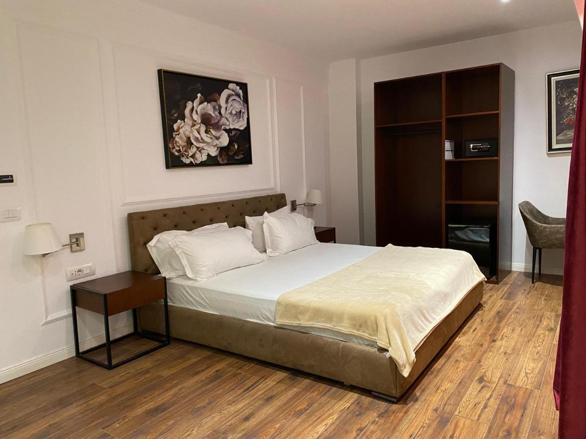 Hotel Vila Zeus - Housity