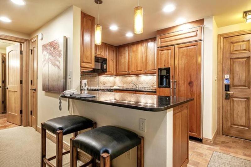 1 Bedroom In Lionshead Village - Antlers At Vail - Housity