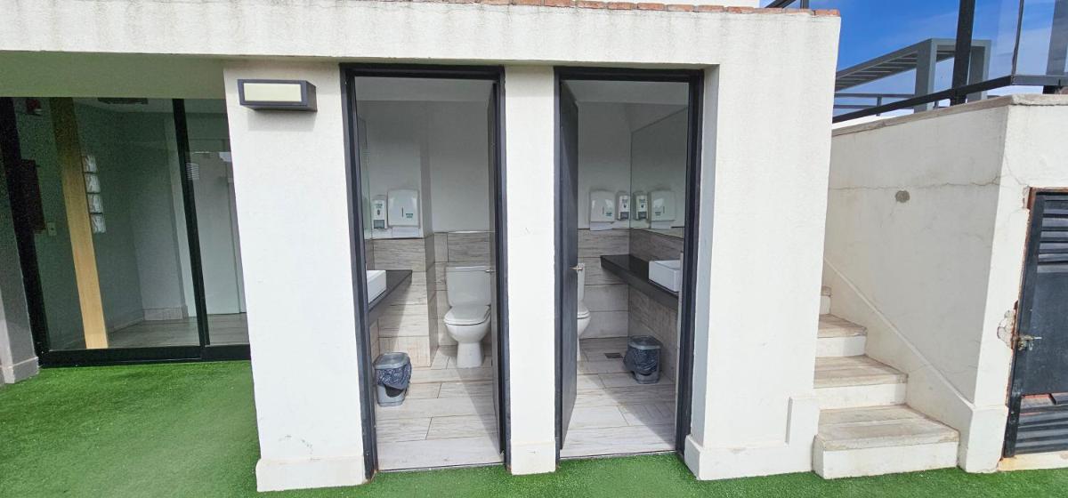 LitStay Brasil con cochera, pileta y asadores - Housity