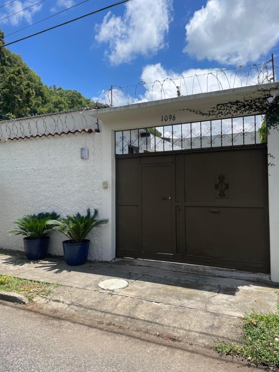 Villa Nola - Housity