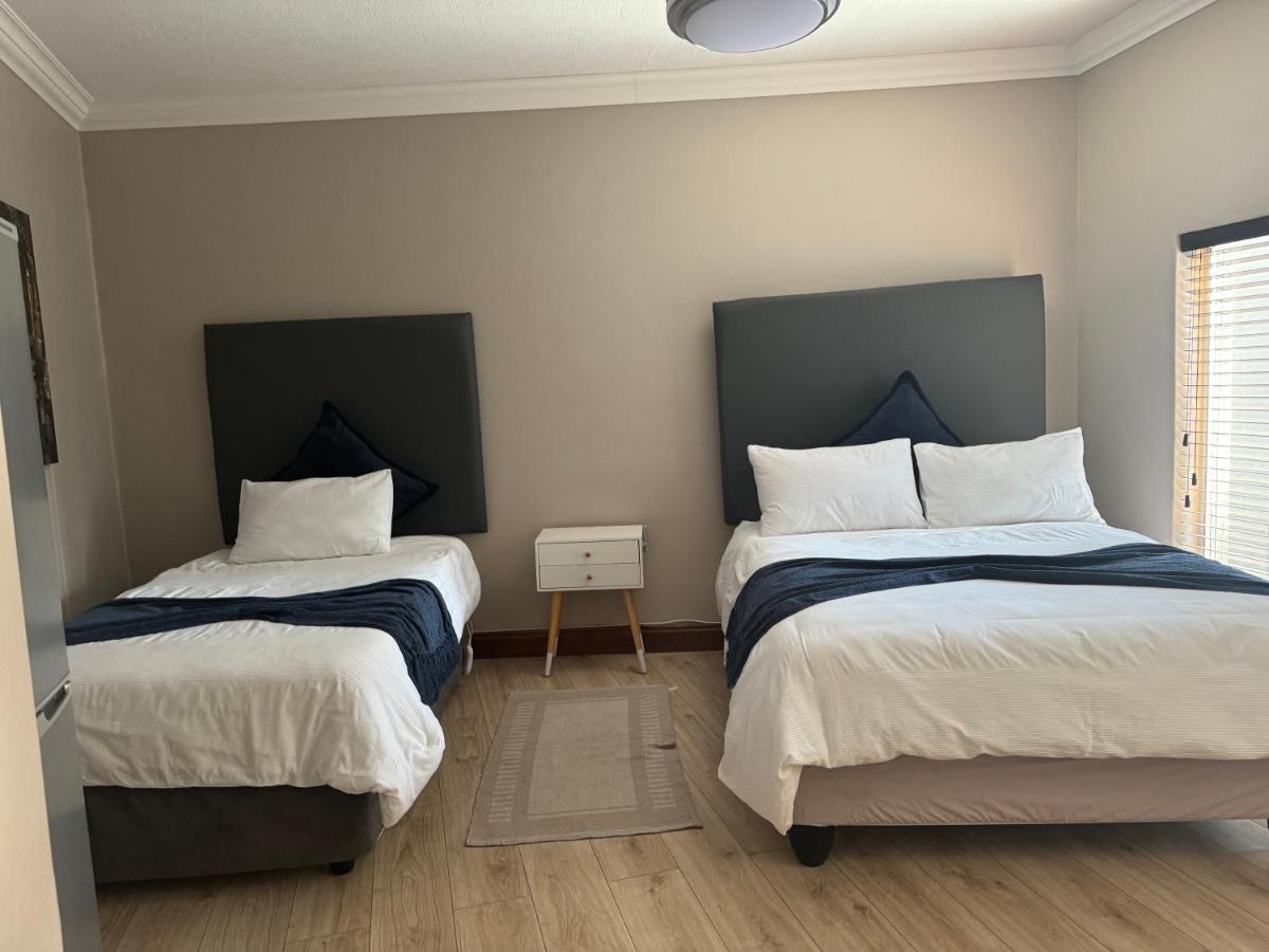 Annies Place Self Catering - Housity