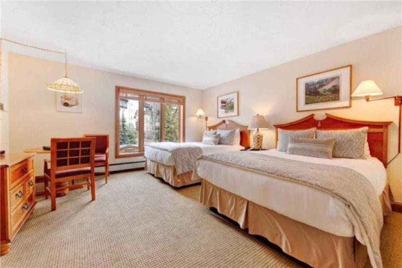 Ski In, Ski Out Studio Condo In The Heart Of Lionshead Village With Hot Tub And Pool Access - Housity