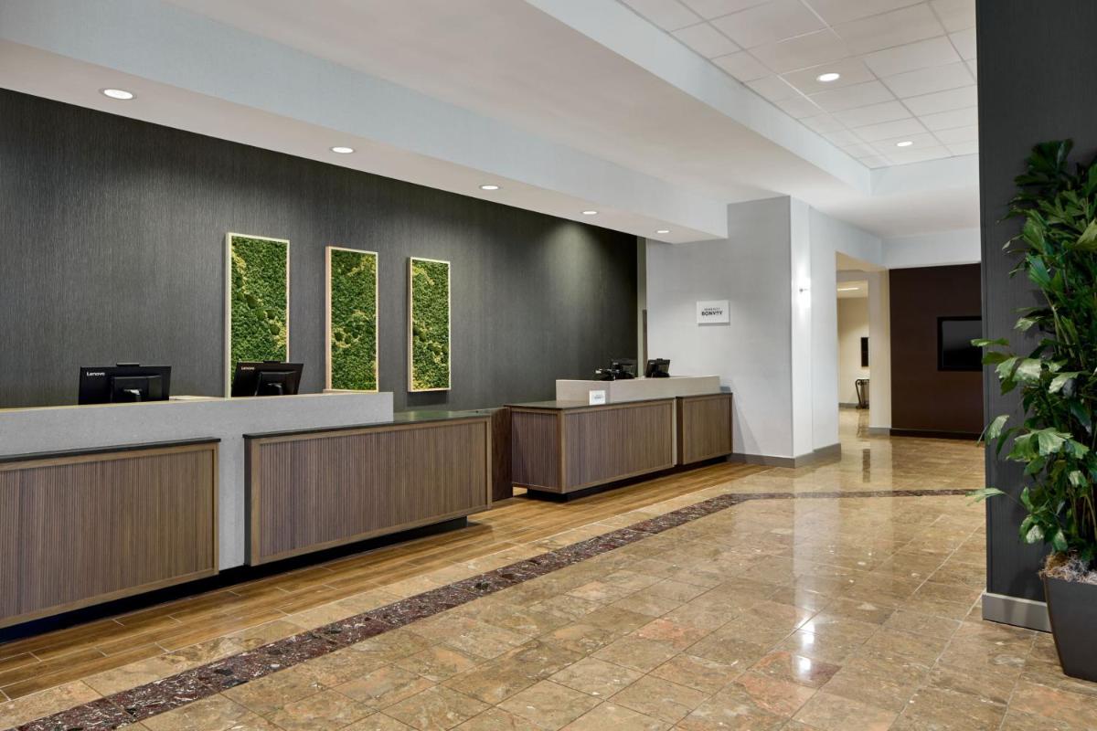 Courtyard by Marriott Detroit Downtown - Housity