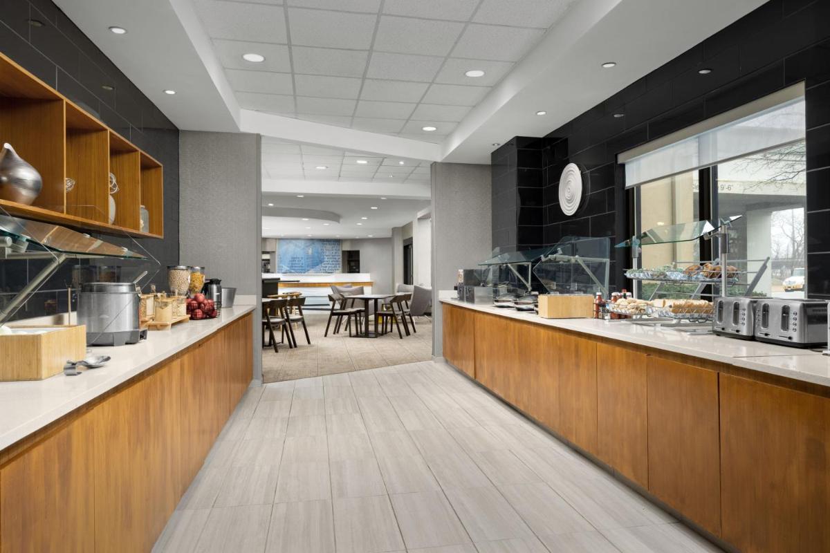 SpringHill Suites Boston Peabody - Housity