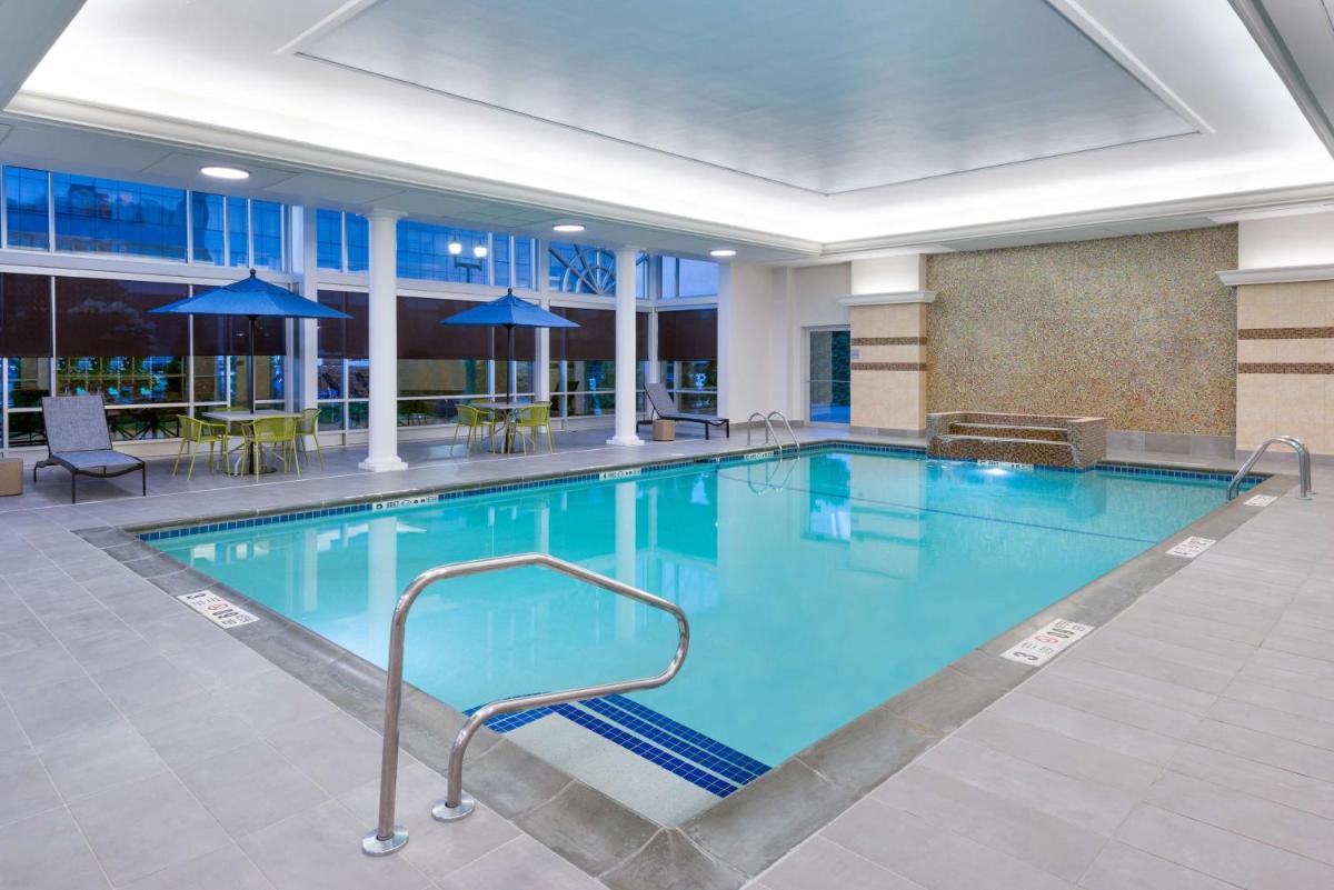 Hampton Inn & Suites Buffalo/Downtown - Housity