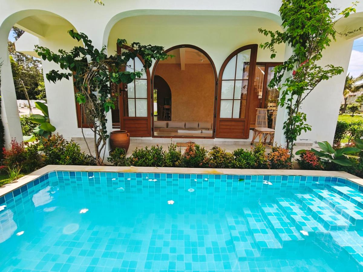 Tuscan Breeze, Nandi Hills - Housity