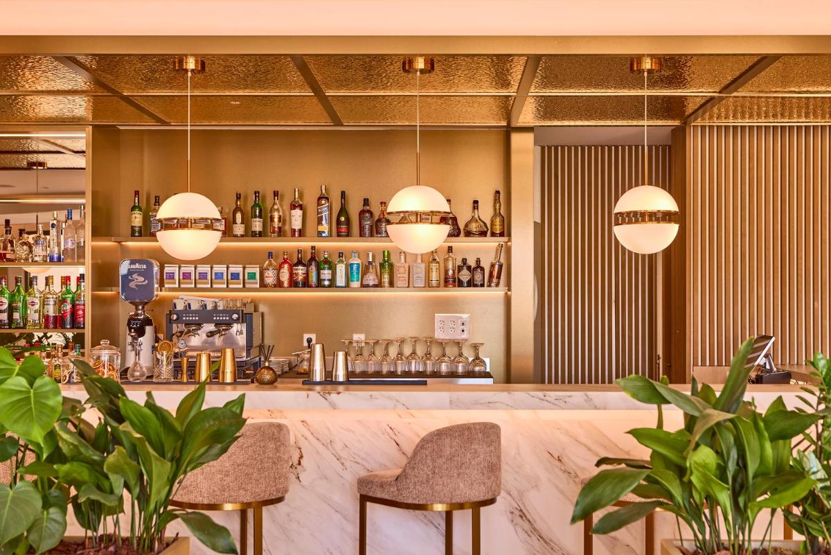 Bebidas en Universal Grand León & Spa