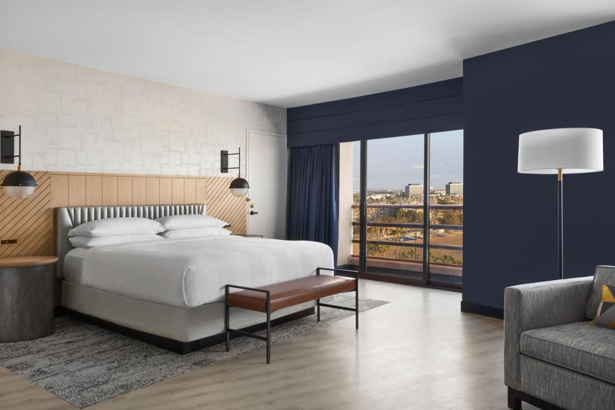Marina del Rey Marriott - Housity