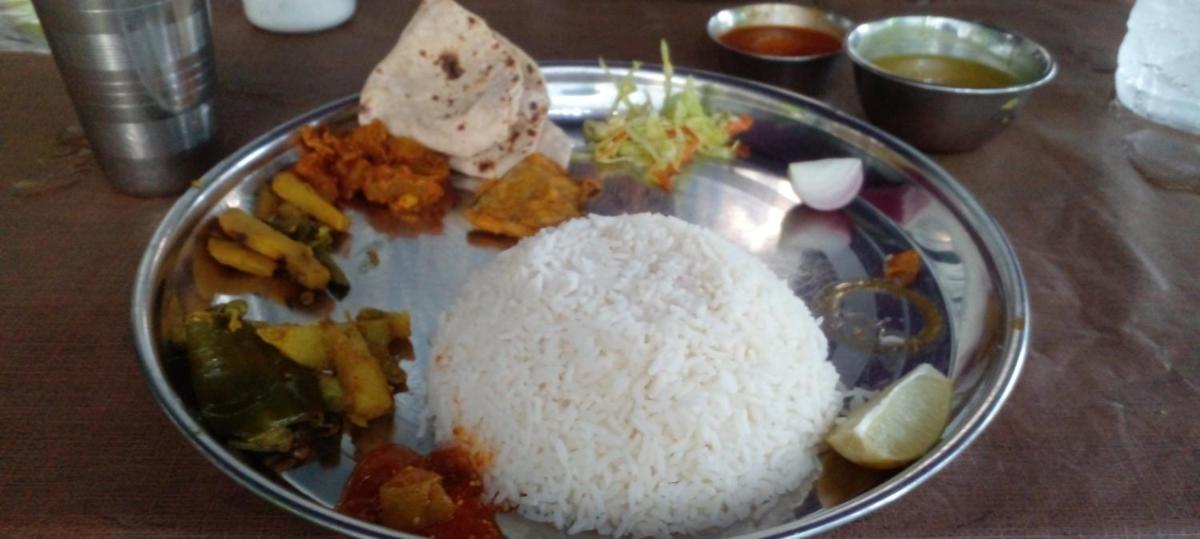 M B Holiday Home - Housity