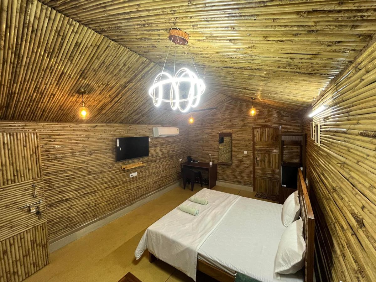 Gopika Resort - Housity