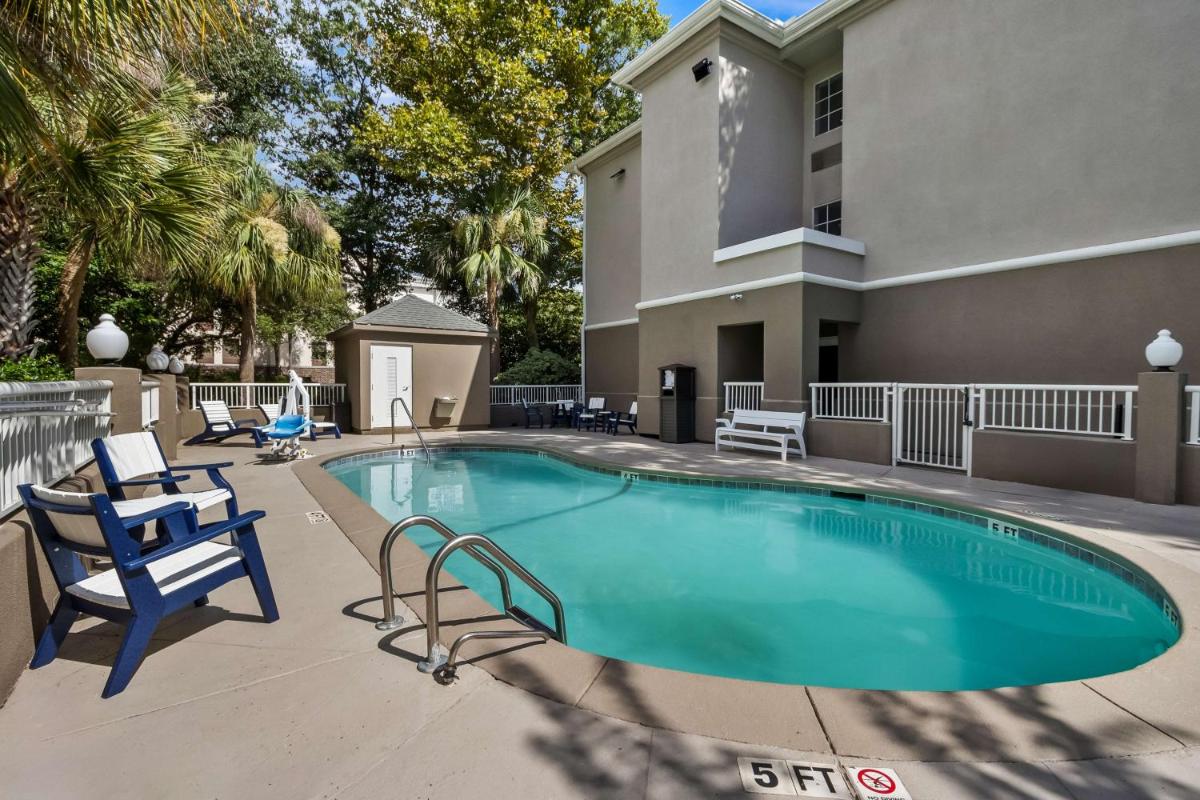Best Western Patriots Point - Housity