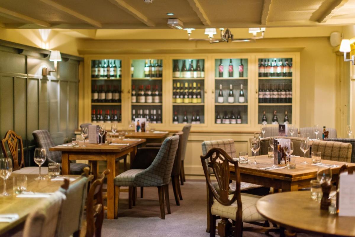 The Fenwick Steak & Seafood Pub - Housity