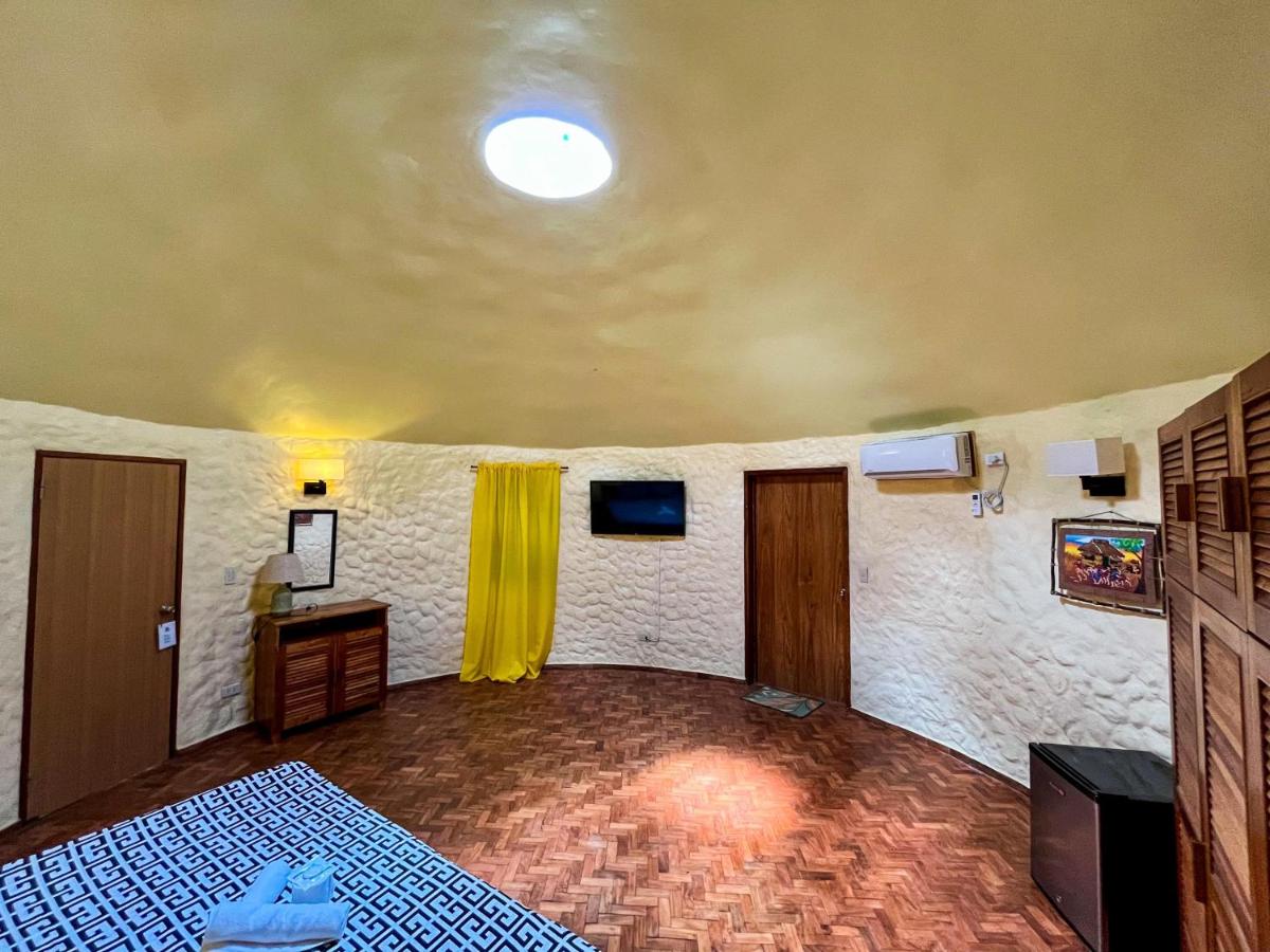 Midnite Inn - Housity