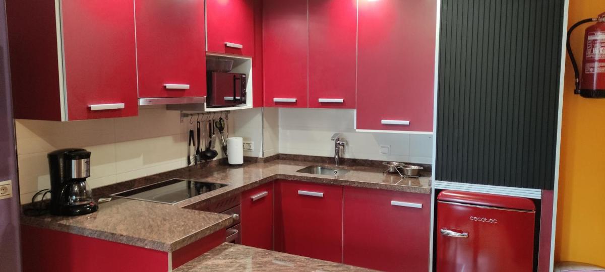 Apartamento Piscina y Playa - Housity