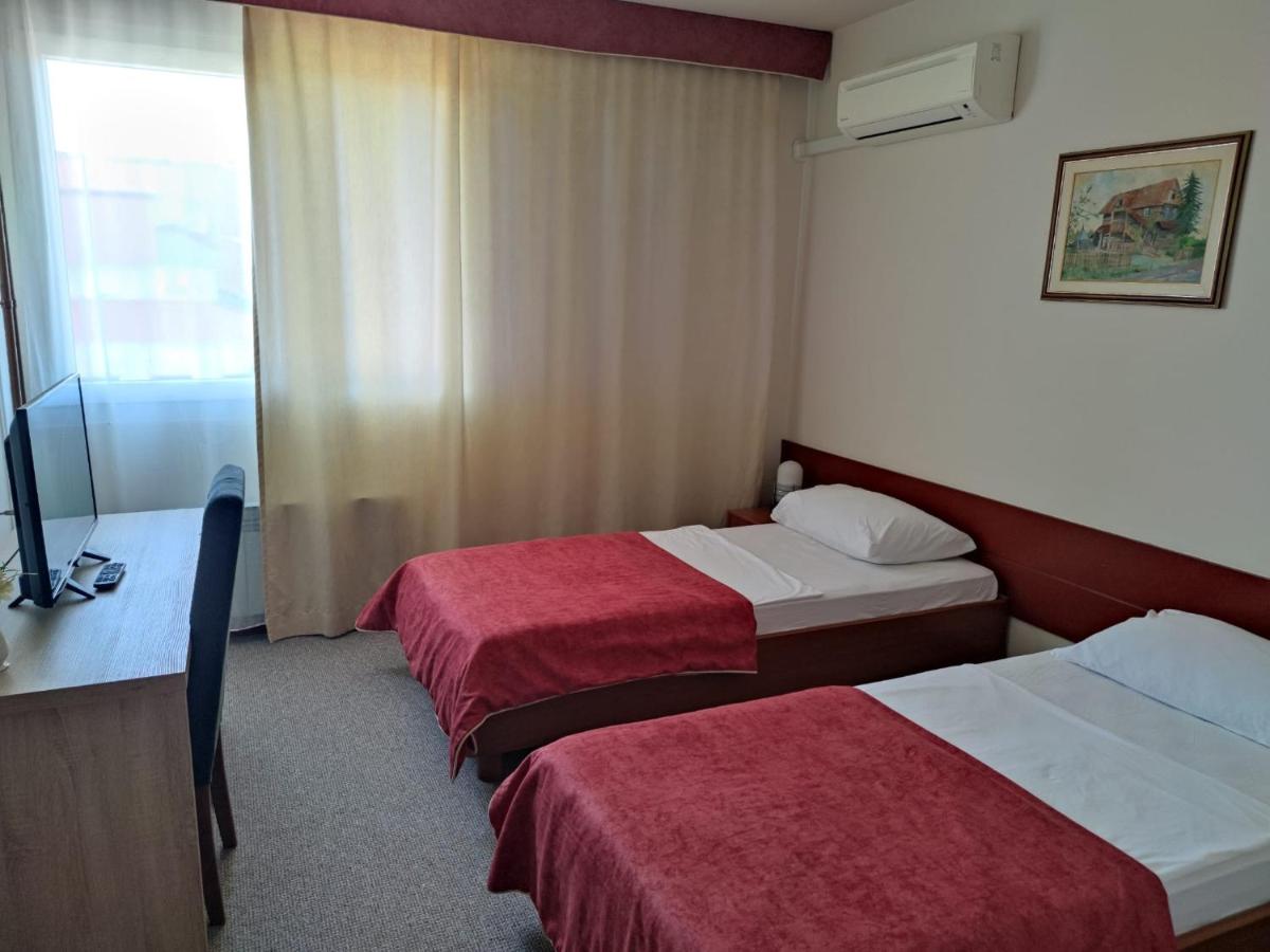 Hotel Kutina - Housity