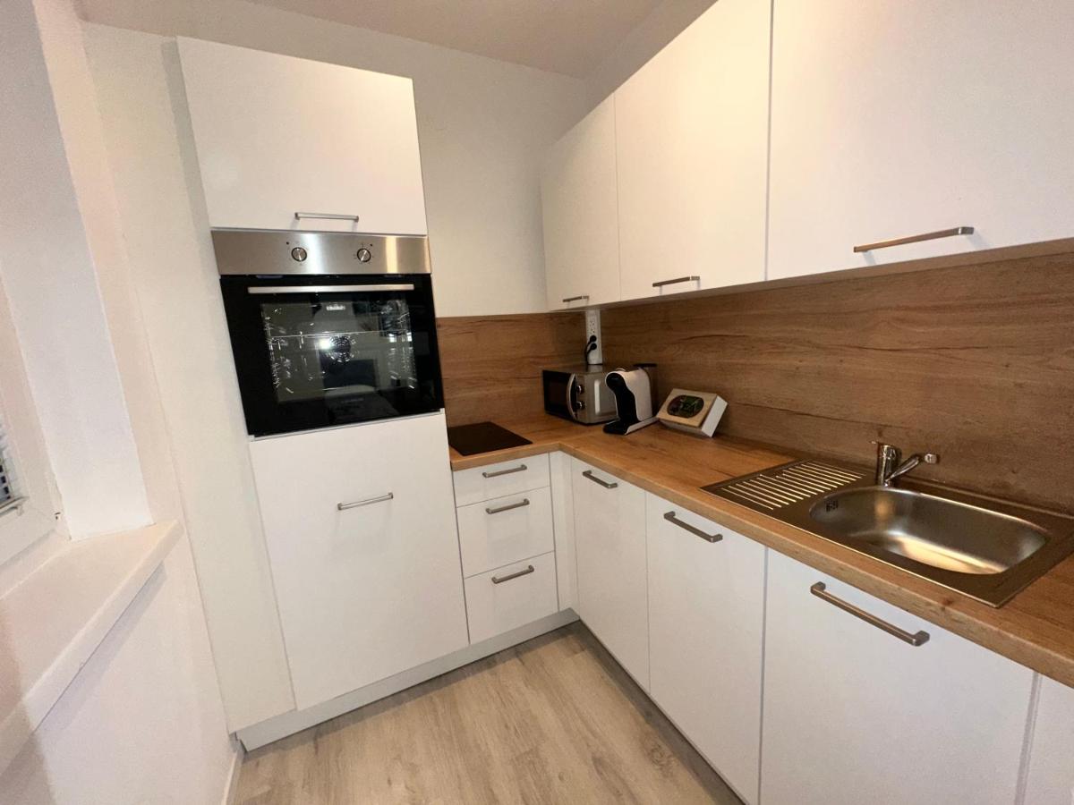 Billys Apartment ,Renoviert, Netflix, Self Check In - Housity