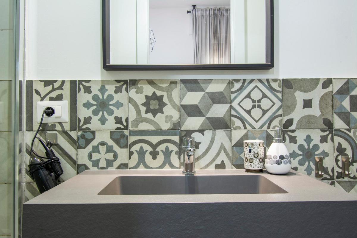 SMART Rooms Pistoia - Housity