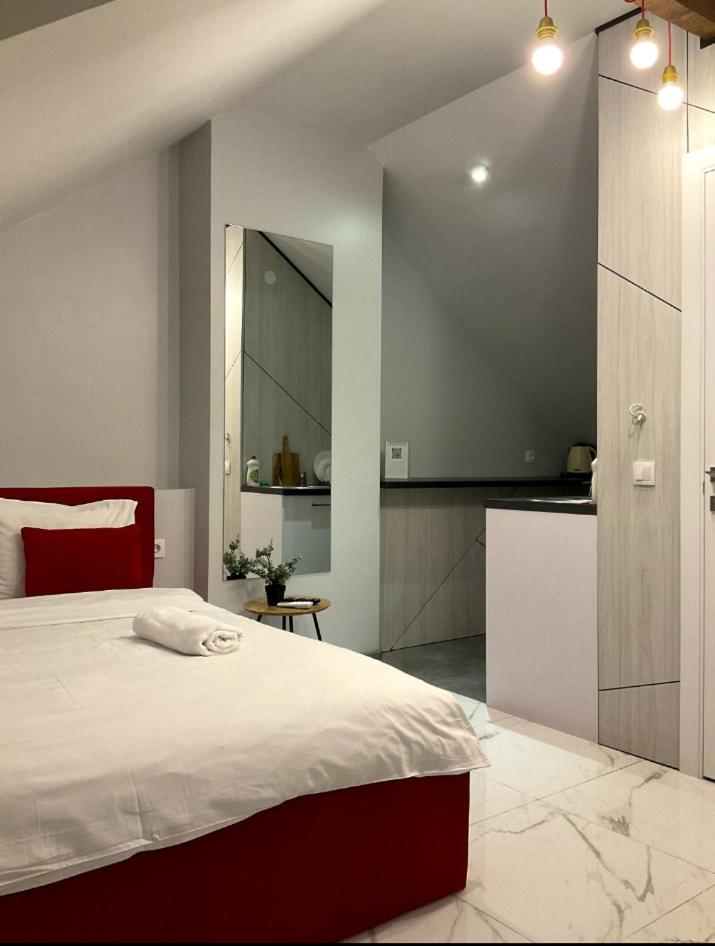 Pure Apartments VIP 5 - Housity