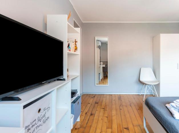 Lovely 1-bedroom apartment in the center of Sofia - Hizvo
