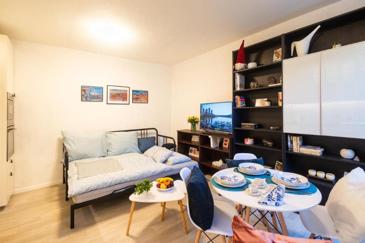 Old town 2 rooms apartment garden free parking - Housity