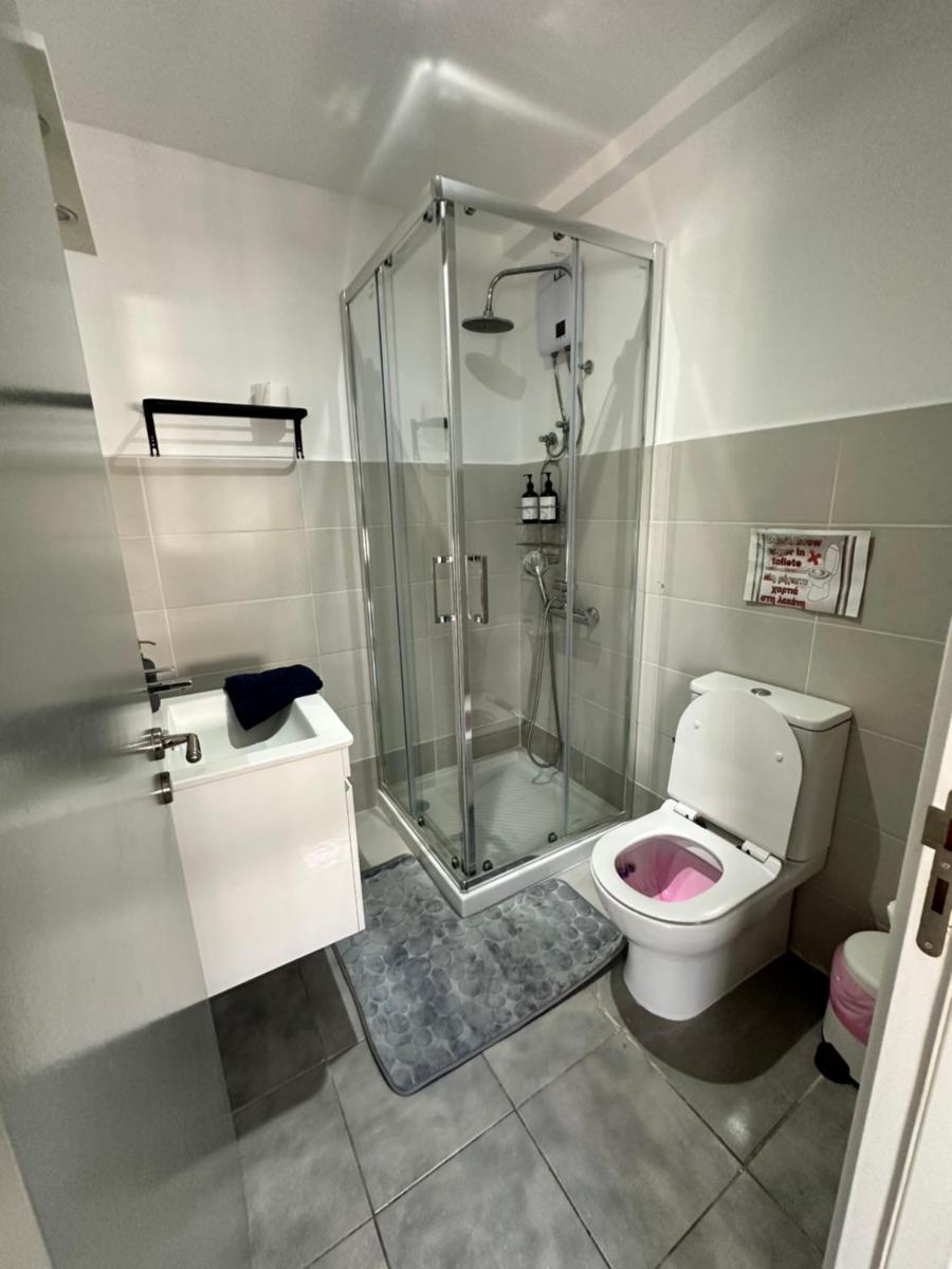 Suitetrails - Top floor apartment in Nicosia with view!