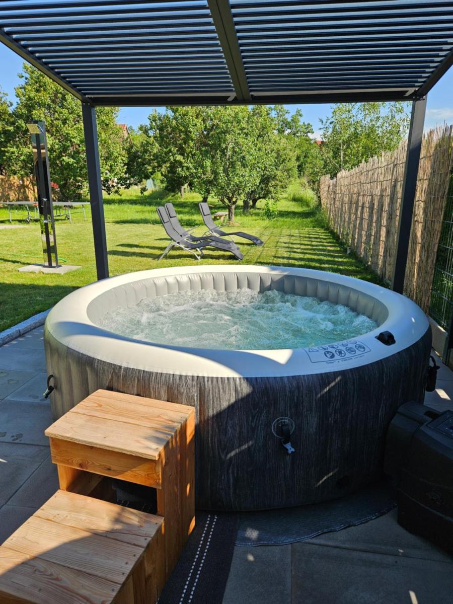Holiday Home Znojmo w/ Wellness & Wine - Housity