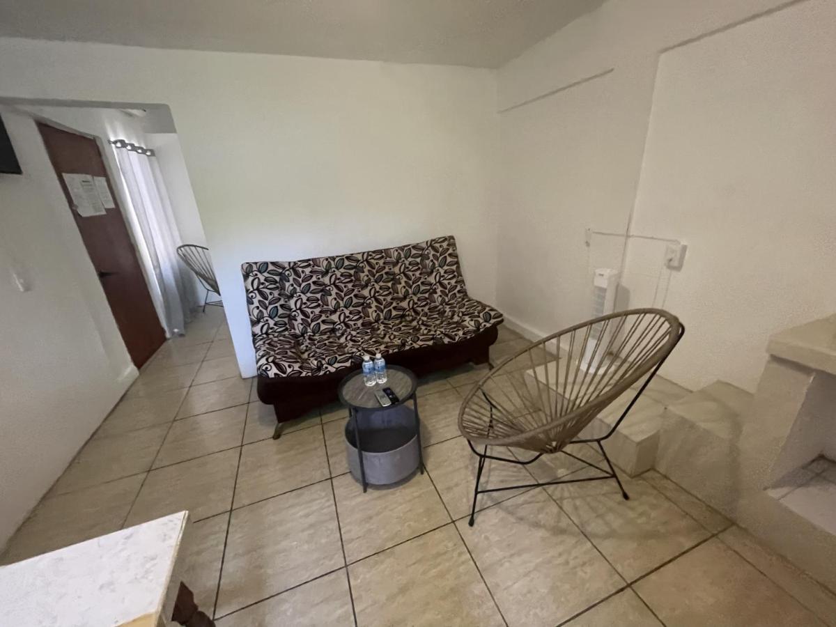Hotel Oasis cuyutlan - Housity