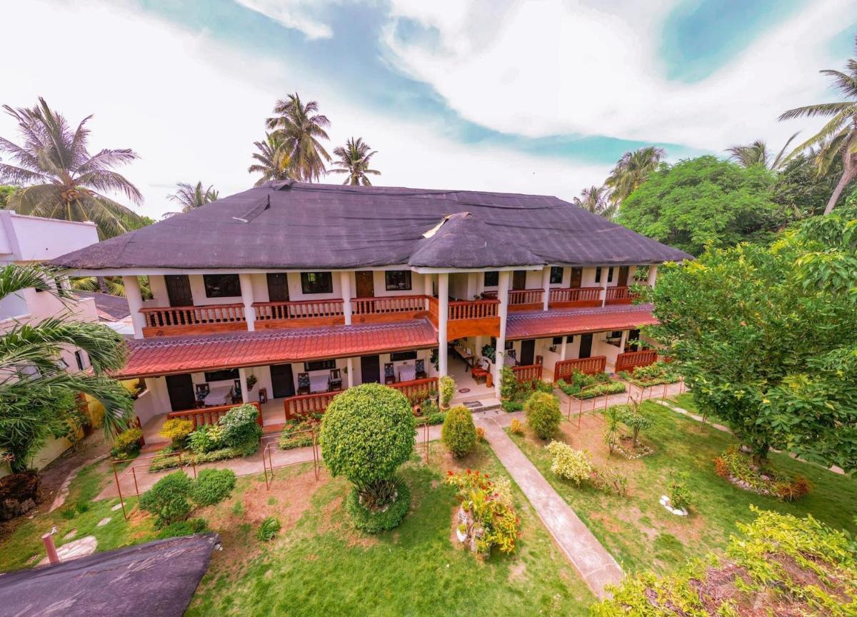SUNSHINE PARADISE Inn - Housity