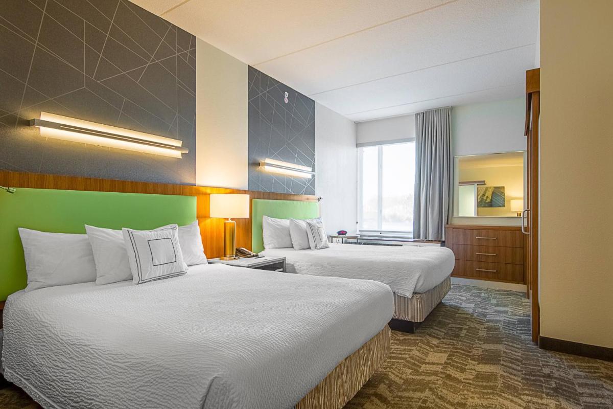 SpringHill Suites Tampa North/Tampa Palms - Housity