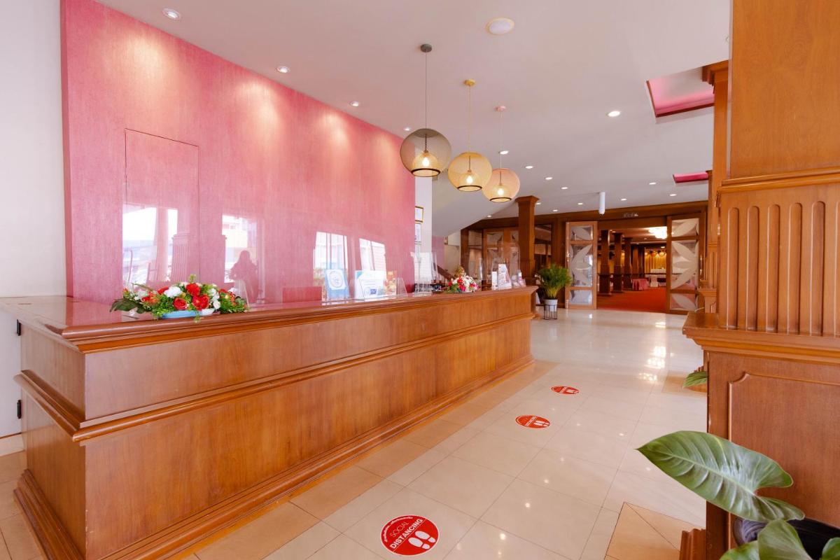 Chumphon Gardens Hotel - Housity