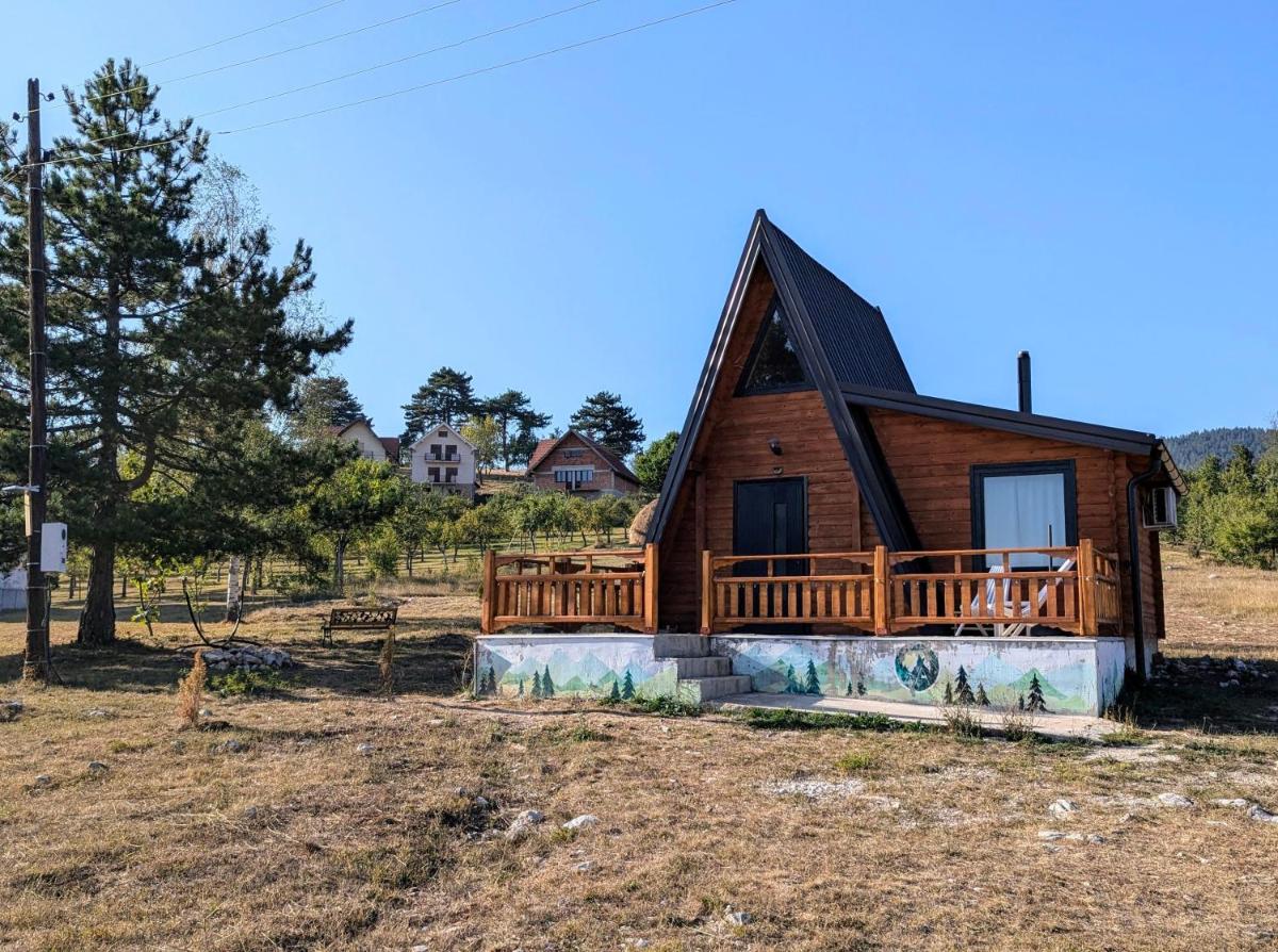 AA Pine vikendica za izdavanje u srcu Zapadne Srbije - Housity