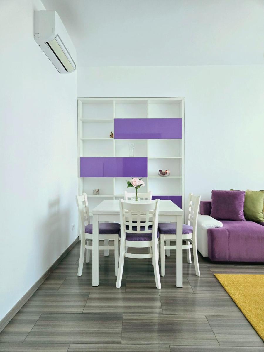VR2 Central Apartment - Housity