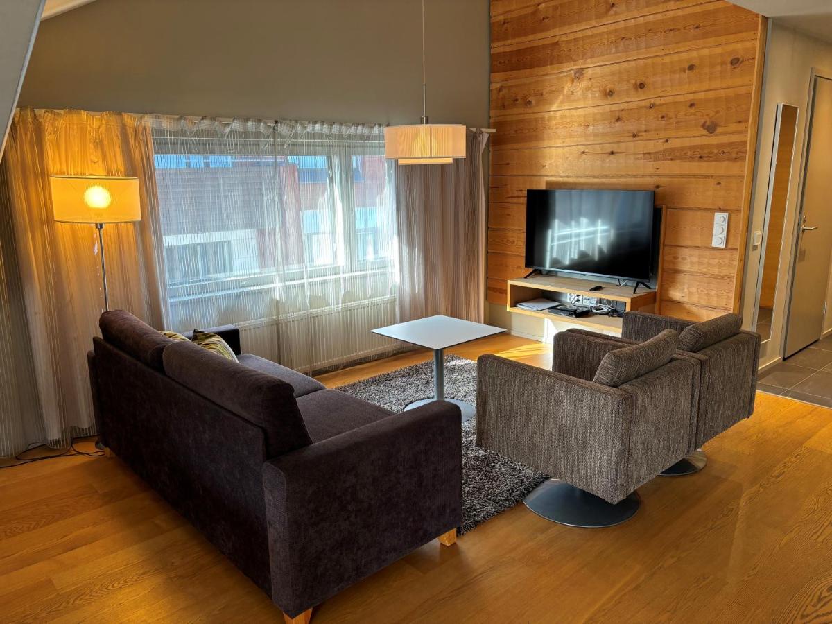 Levi Suites Unna Mànnu - Hizvo