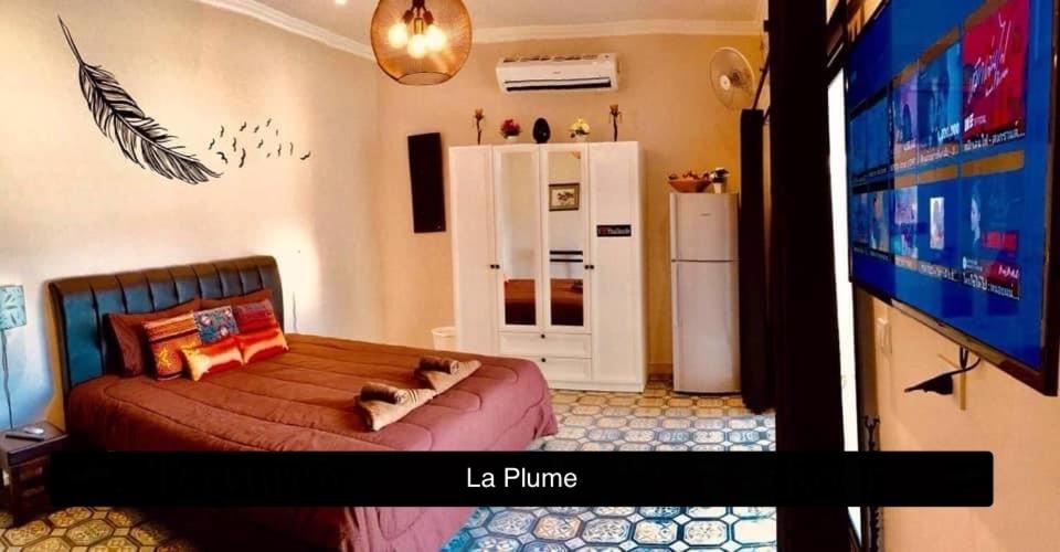 La Plume - Housity