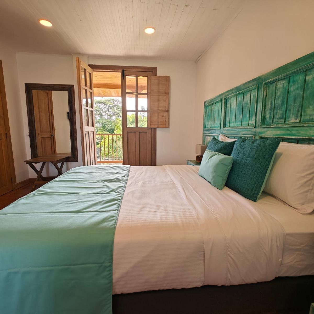 Zenith Bed & Breakfast - Housity