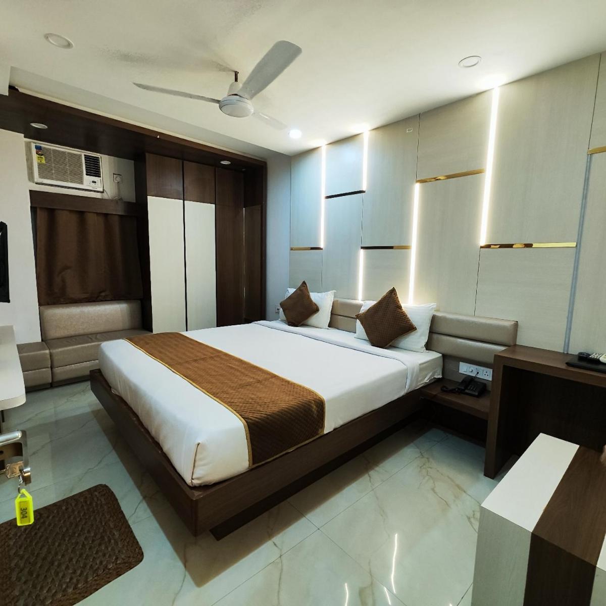 HOTEL RUDRAKSHA INN - Housity