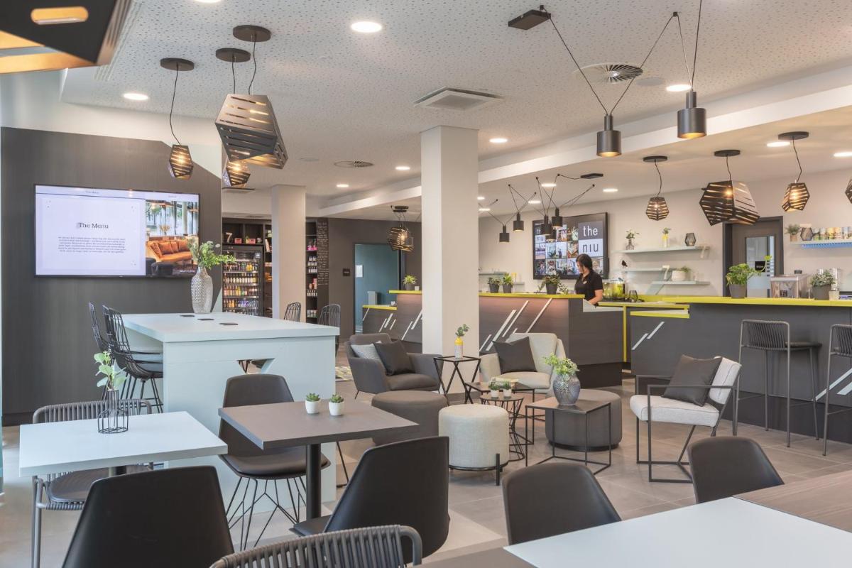 Holiday Inn - the niu, Seven Dusseldorf Ost by IHG - Housity