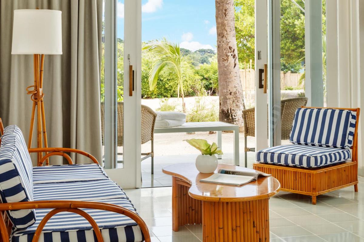 Couples Negril - Housity