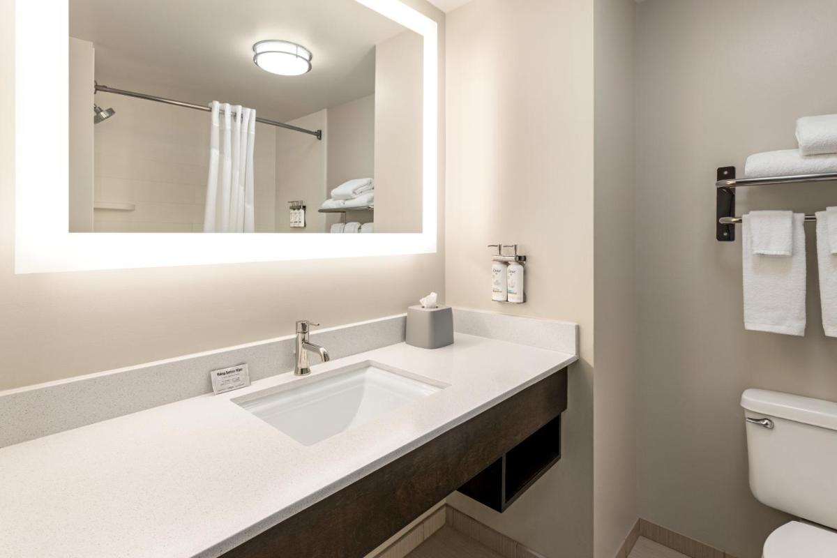 Holiday Inn Express Birmingham Irondale East by IHG - Housity