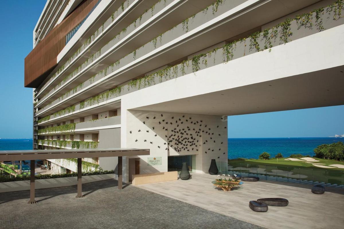 Dreams Vista Cancun Golf & Spa Resort - Housity