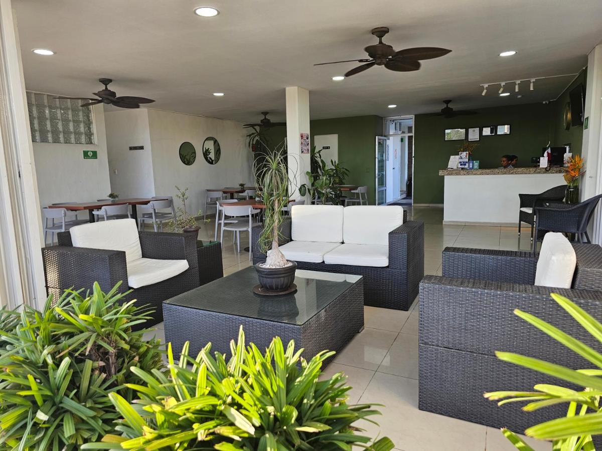 Hotel Riviera Tuxpan - Housity